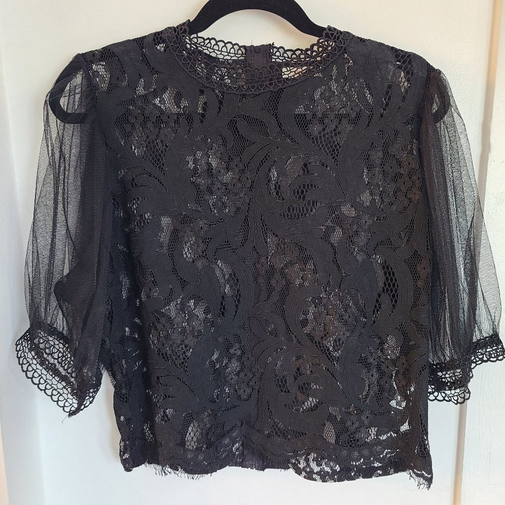 Peach Couture Black Lace Zip Back Short Sleeve Top